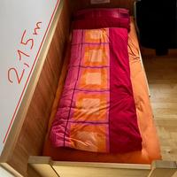 Camera da letto in legno massiccio