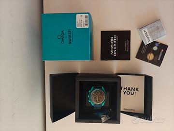 Omega x Swatch Mission on Earth Polar loghts