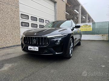 Maserati Levante V6 430 CV S AWD