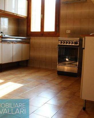 Casa indipendente di 198 m² con più di 5 locali e 