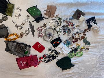 Enorme lotto bigiotteria