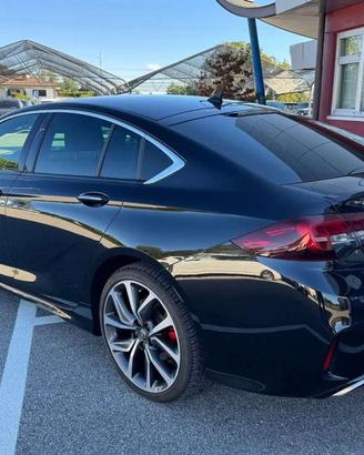 OPEL Insignia Grand Sport 2.0 cdti 210cv GSi awd