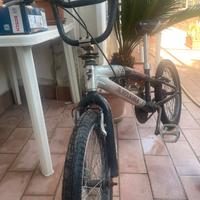 Bici bmx jumpertrek