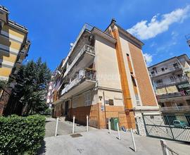 VIA DELL'EPOMEO ATTICO CON TERRAZZO A LIVELLO