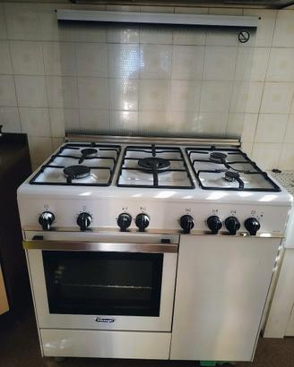 cucina a gas DE LONGHI
