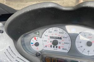 Piaggio x8 cilindrata 200
