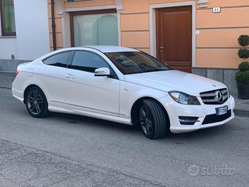 Mercedes benz c 220 avantgarde diesel coupè