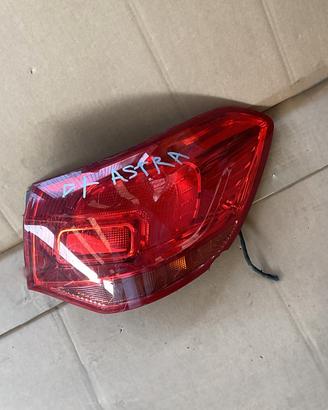 FANALE POSTERIORE DX INTERNO OPEL ASTRA 2015/2021