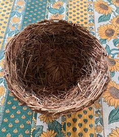 Nido per uccellini con base d'appoggio