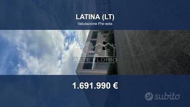 Immobile in asta di 3854 m² con più di 5 locali a 