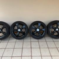 4 cerchi in lega 225/45 ZR 17