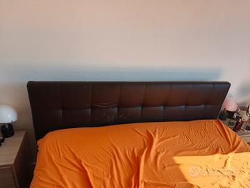 Letto matrimoniale 