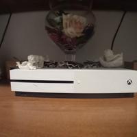 XBOX ONE COMPRESA DI GIOCHI 