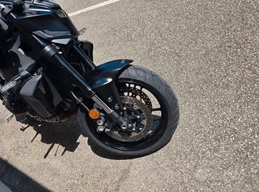 YAMAHA MT-09