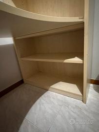 Libreria con scrivania ad incasso
