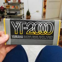 Accordatore chitarra e basso Yamaha YT2000