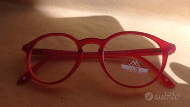 Occhiali da lettura nuovi
