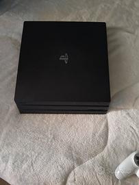 PS4 con 2 controller gta5 e FC 25 