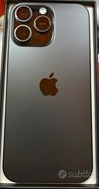Apple iPhone 16 Pro Max 256GB Titanio Nero