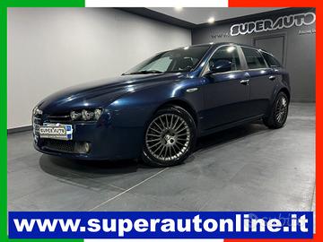 ALFA ROMEO 159 1.9 JTDm 16V Sportwagon Distincti