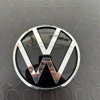 Logo posteriore golf 8