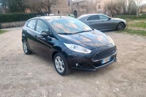 Ford Fiesta 1.4 benzina e GPL bassi consumi 