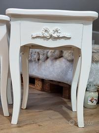 Coppia comodini stile shabby/provenzale 