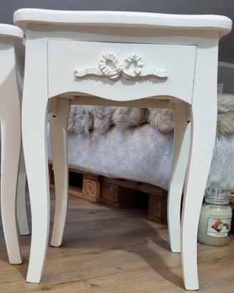 Coppia comodini stile shabby/provenzale 
