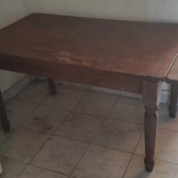 Tavolo allungabile in legno 