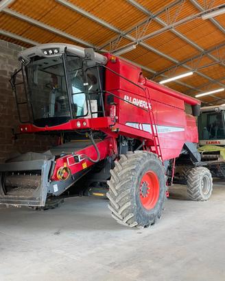 Mietitrebbia autolivellante Laverda AL4 Evolution