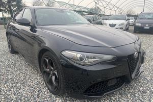 Alfa Romeo Giulia 2.0 Turbo 280 CV AT8 AWD Q4 Velo