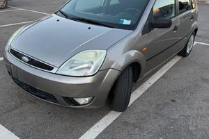 Ford fiesta 5a serie 1.2 ghia