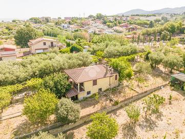 VILLA SINGOLA A FRASCATI