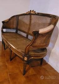 divanetto in paglia di Vienna 