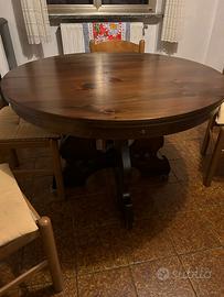 Tavolo in legno noce