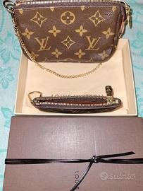 Mini pochette e porta monete LOUIS VUITTON