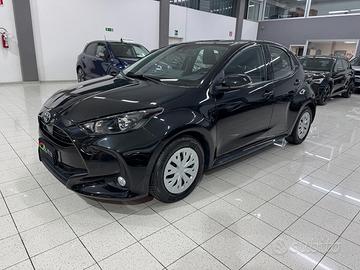 Yaris 1.5 Hybrid Business TELECAMERA PRONTA CONSEG