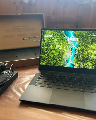 RAZER BLADE 14 | Ryzen 9 5900HX | RTX3070 |RAM 16G