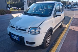 Fiat Panda 1.3 MJT 16V DPF 4x4 Climbing