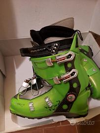 scarponi scialpinismo dynafit 4 ganci