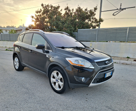 Ford kuga 4wd tetto panoramico