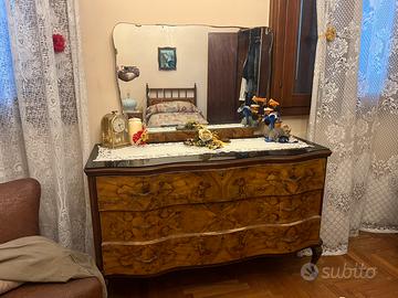 Cassettiera in legno