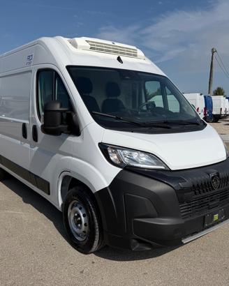 Peugeot boxer 2.3 120 cavalli frigo nuovo km 0