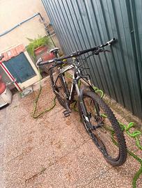 Bicicletta KTM in alluminio da 29