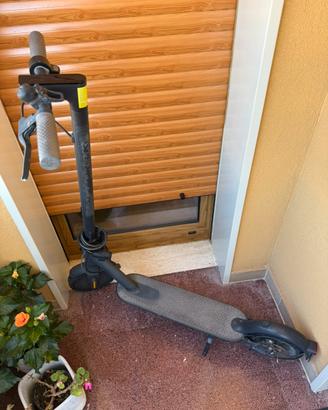Monopattino Elettrico Xiaomi Mi Electric Scooter