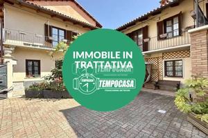 SPLENDIDA SOLUZIONE BIFAMILIARE NEL CUORE DI RIVOL