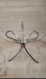 tavolino in ferro battuto e vetro 