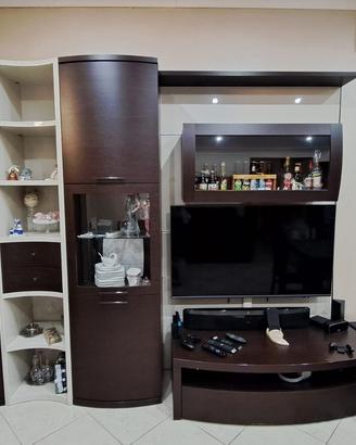 Parete attrezzata + tavolo, sedie SPAR + KALLAX