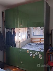 Armadio ad ante scorrevoli