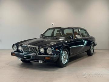 Jaguar XJ12 JAGUAR XJ12 SOVEREIGN 5.3 HE